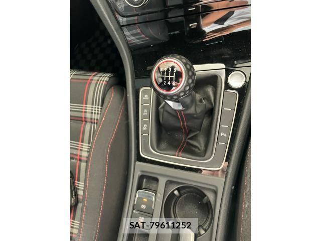 VolksWagen GOLF GTI 2017-09 7331175-9
