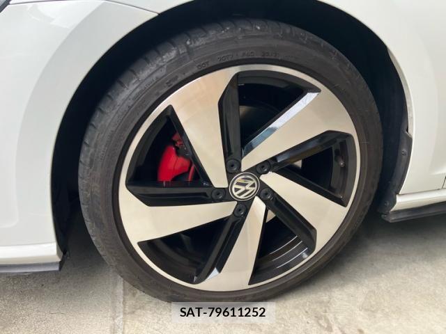 VolksWagen GOLF GTI 2017-09 7331175-2