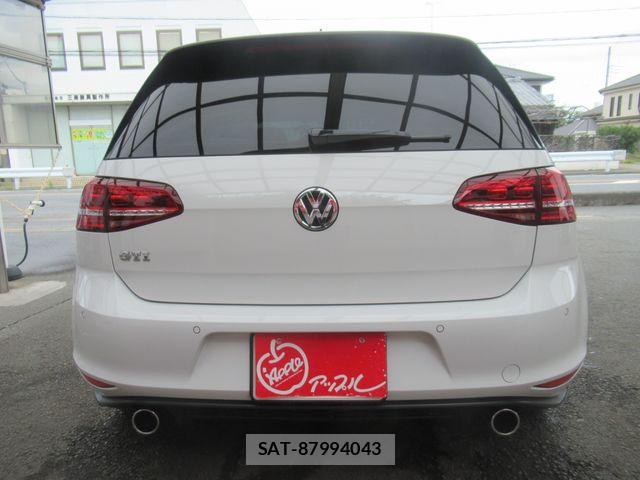 VolksWagen GOLF GTI 2016-11 7360470-11
