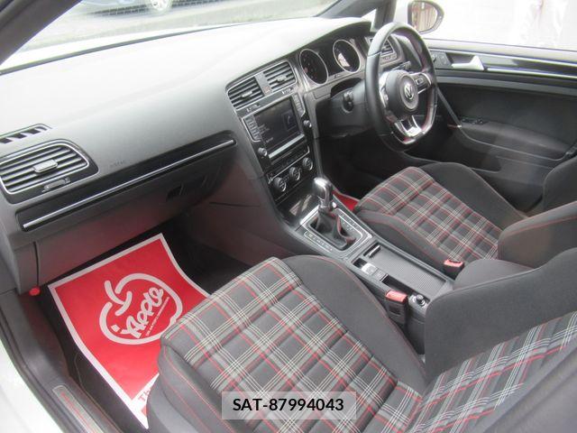 VolksWagen GOLF GTI 2016-11 7360470-5