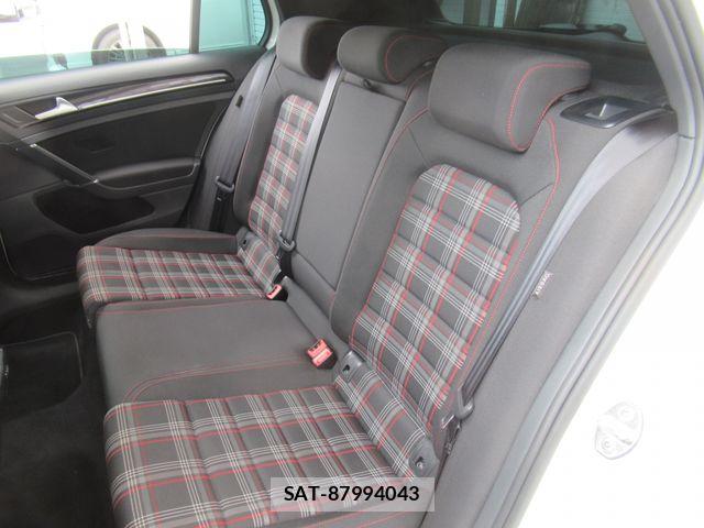 VolksWagen GOLF GTI 2016-11 7360470-7