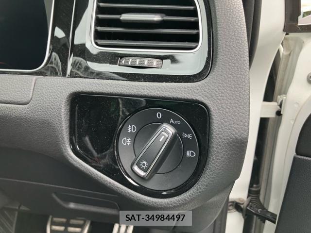 VolksWagen GOLF GTI 2017-05 7360472-13