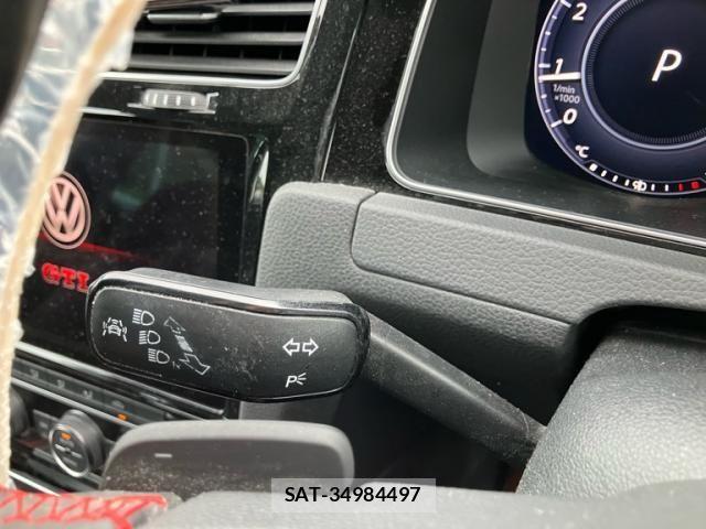 VolksWagen GOLF GTI 2017-05 7360472-18