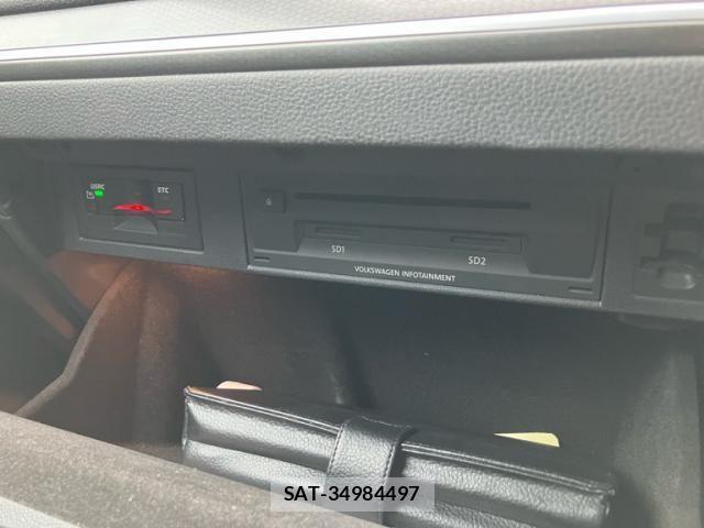 VolksWagen GOLF GTI 2017-05 7360472-25