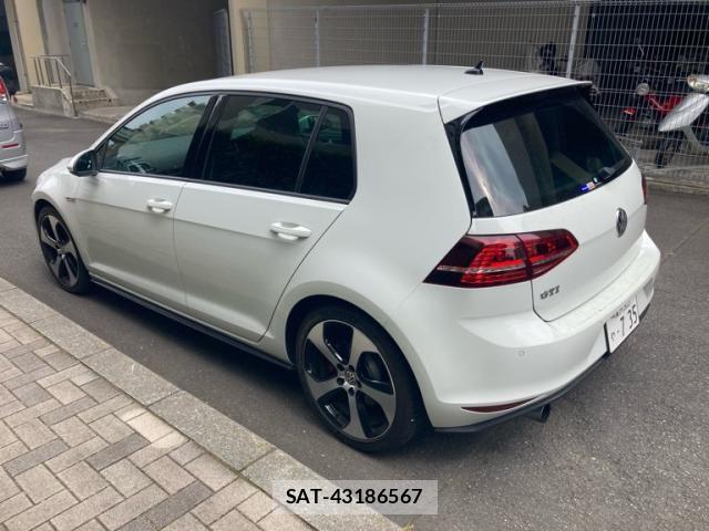 VolksWagen GOLF GTI 2014-03 7458826-3
