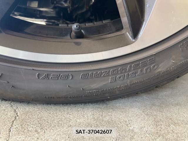 VolksWagen GOLF GTI 2017-08 7510449-8