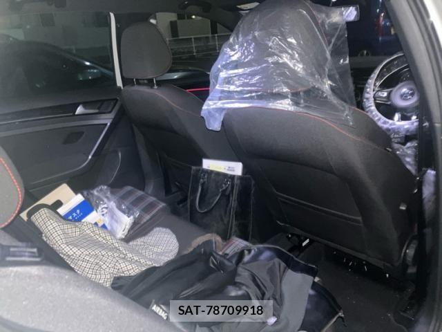 VolksWagen GOLF GTI 2013-11 7621326-13