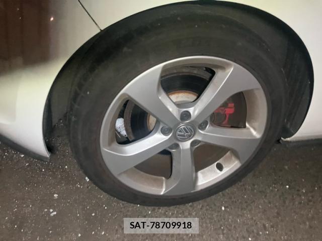 VolksWagen GOLF GTI 2013-11 7621326-3