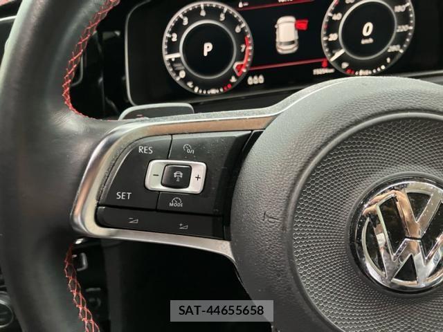 VolksWagen GOLF GTI 2018-03 7621323-19