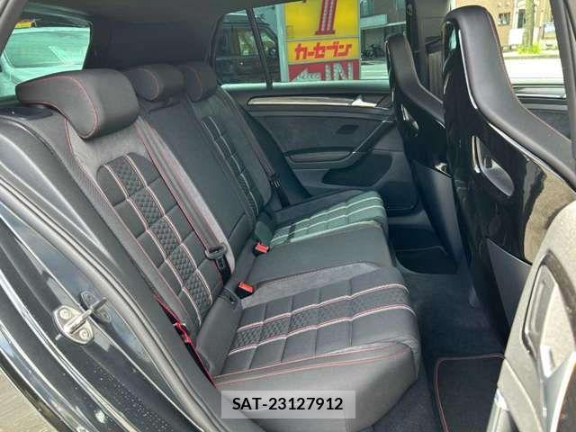 VolksWagen GOLF GTI 2016-06 7621320-15