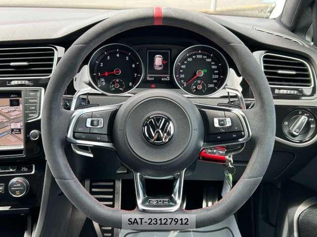 VolksWagen GOLF GTI 2016-06 7621320-5