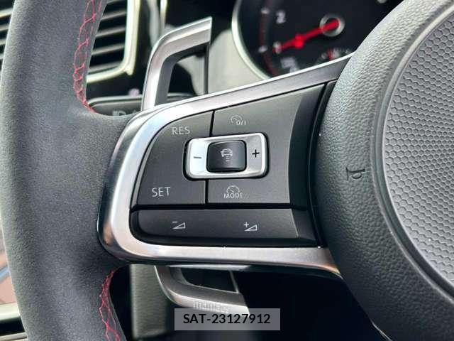 VolksWagen GOLF GTI 2016-06 7621320-6