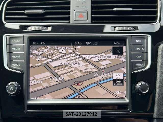 VolksWagen GOLF GTI 2016-06 7621320-8