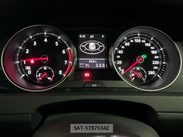 VolksWagen GOLF GTI 2016-02 7621324-22