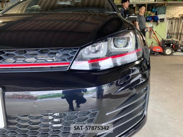 VolksWagen GOLF GTI 2016-02 7621324-3