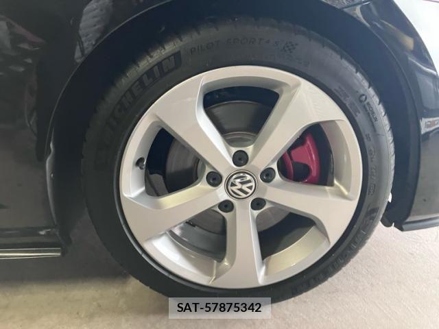 VolksWagen GOLF GTI 2016-02 7621324-7