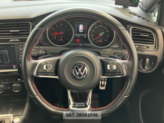 VolksWagen GOLF GTI 2015-03 7730708-9