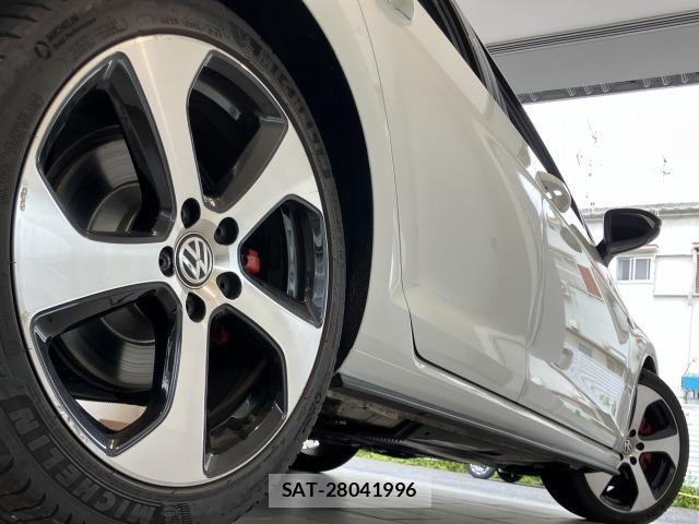 VolksWagen GOLF GTI 2015-03 7730708-11