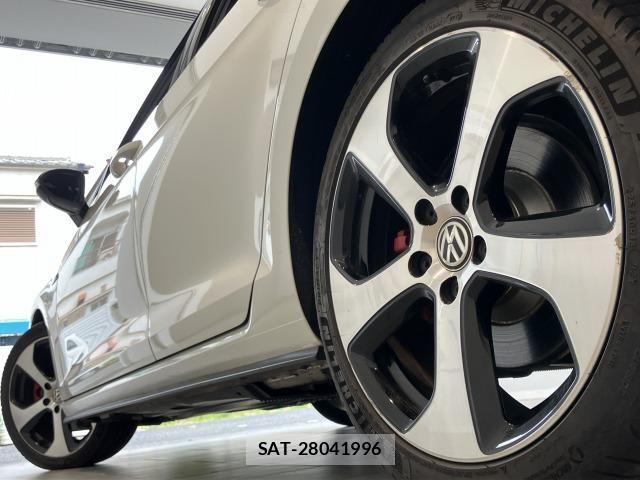 VolksWagen GOLF GTI 2015-03 7730708-12