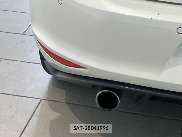 VolksWagen GOLF GTI 2015-03 7730708-25