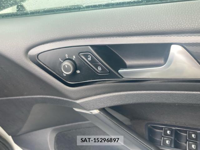 VolksWagen GOLF GTI 2015-01 7730706-12