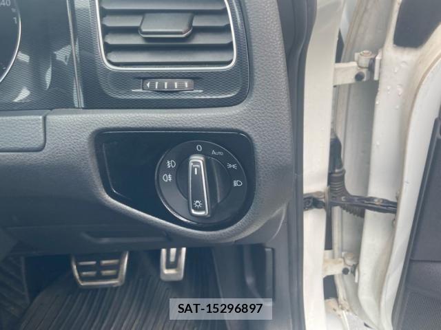 VolksWagen GOLF GTI 2015-01 7730706-13