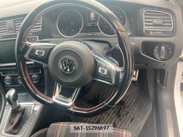VolksWagen GOLF GTI 2015-01 7730706-14