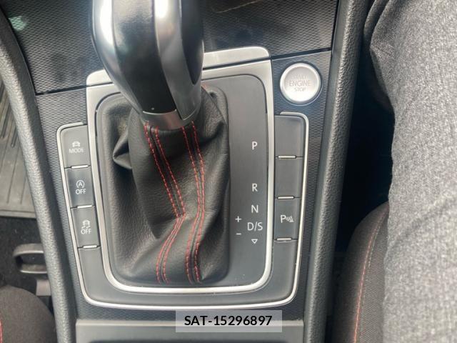VolksWagen GOLF GTI 2015-01 7730706-15