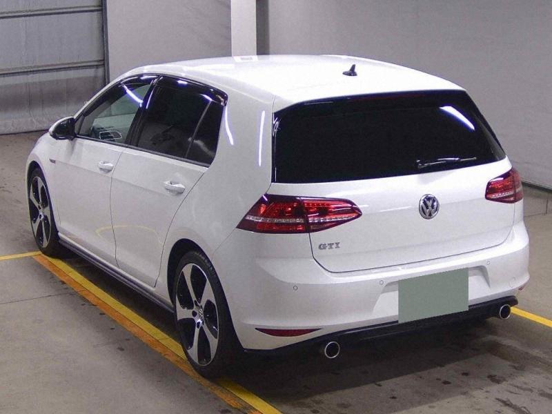 VolksWagen GOLF GTI 2016-11 7360470-2
