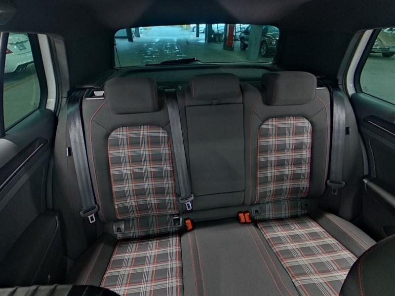 VolksWagen GOLF GTI 2016-11 7360470-5
