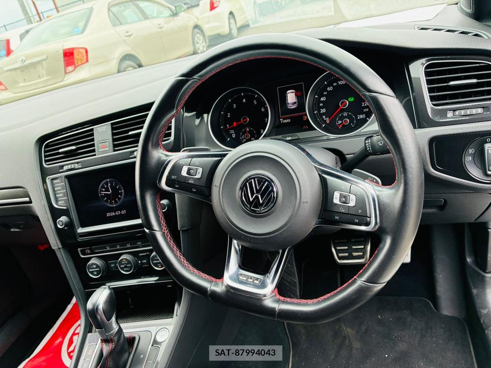 VolksWagen GOLF GTI 2016-11 7360470-14