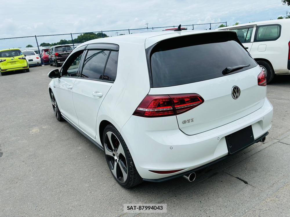 VolksWagen GOLF GTI 2016-11 7360470-2