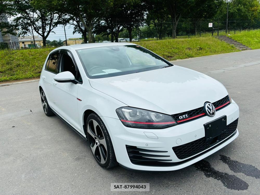 VolksWagen GOLF GTI 2016-11 7360470-6