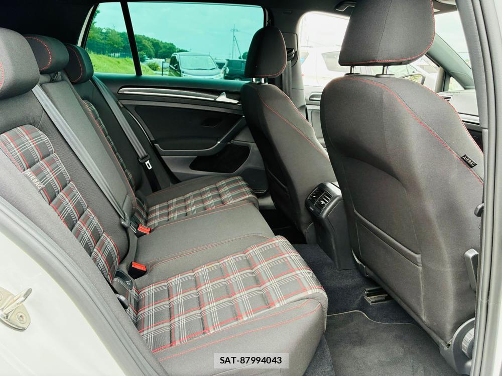 VolksWagen GOLF GTI 2016-11 7360470-8