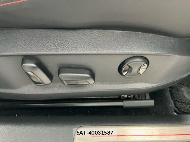 VolksWagen GOLF GTI 2014-04 7903627-9