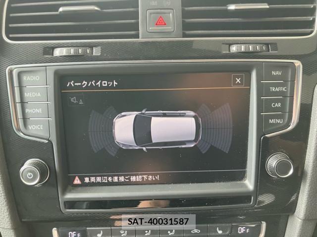 VolksWagen GOLF GTI 2014-04 7903627-15