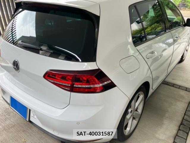 VolksWagen GOLF GTI 2014-04 7903627-3
