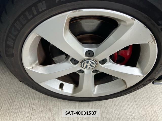 VolksWagen GOLF GTI 2014-04 7903627-4