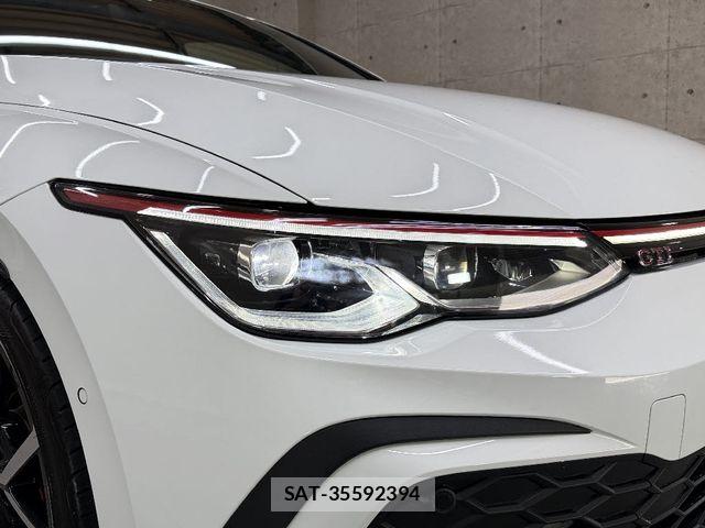 VolksWagen GOLF GTI 2022-01 7964386-14