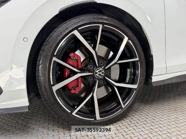 VolksWagen GOLF GTI 2022-01 7964386-15