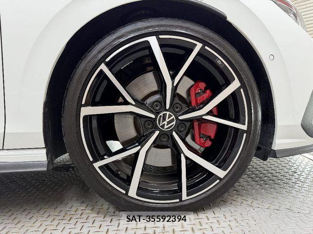 VolksWagen GOLF GTI 2022-01 7964386-16