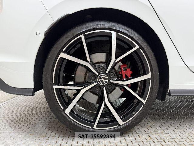VolksWagen GOLF GTI 2022-01 7964386-18