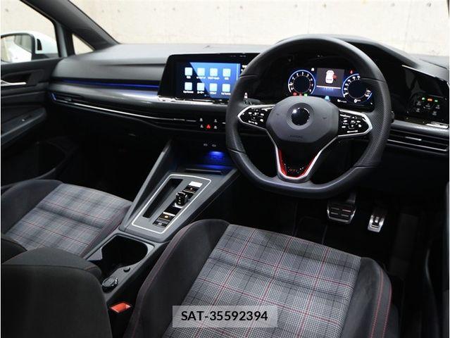 VolksWagen GOLF GTI 2022-01 7964386-19