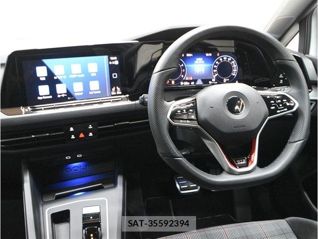 VolksWagen GOLF GTI 2022-01 7964386-20