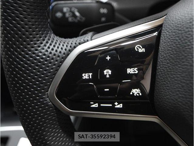 VolksWagen GOLF GTI 2022-01 7964386-21