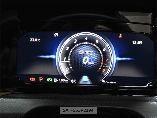 VolksWagen GOLF GTI 2022-01 7964386-23