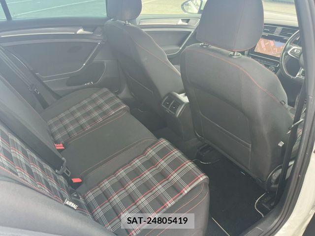 VolksWagen GOLF GTI 2017-05 7981567-9