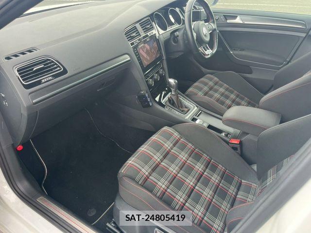 VolksWagen GOLF GTI 2017-05 7981567-12