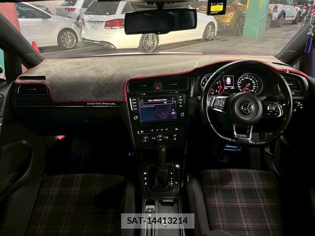VolksWagen GOLF GTI 2014-11 7981568-13