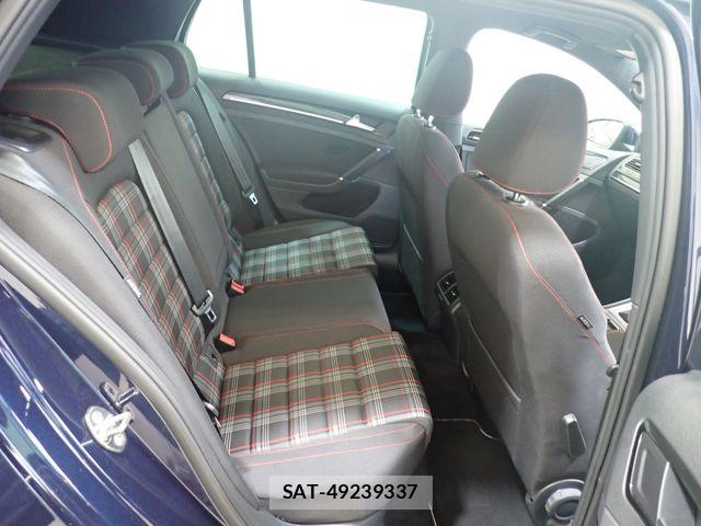 VolksWagen GOLF GTI 2015-11 8076133-23